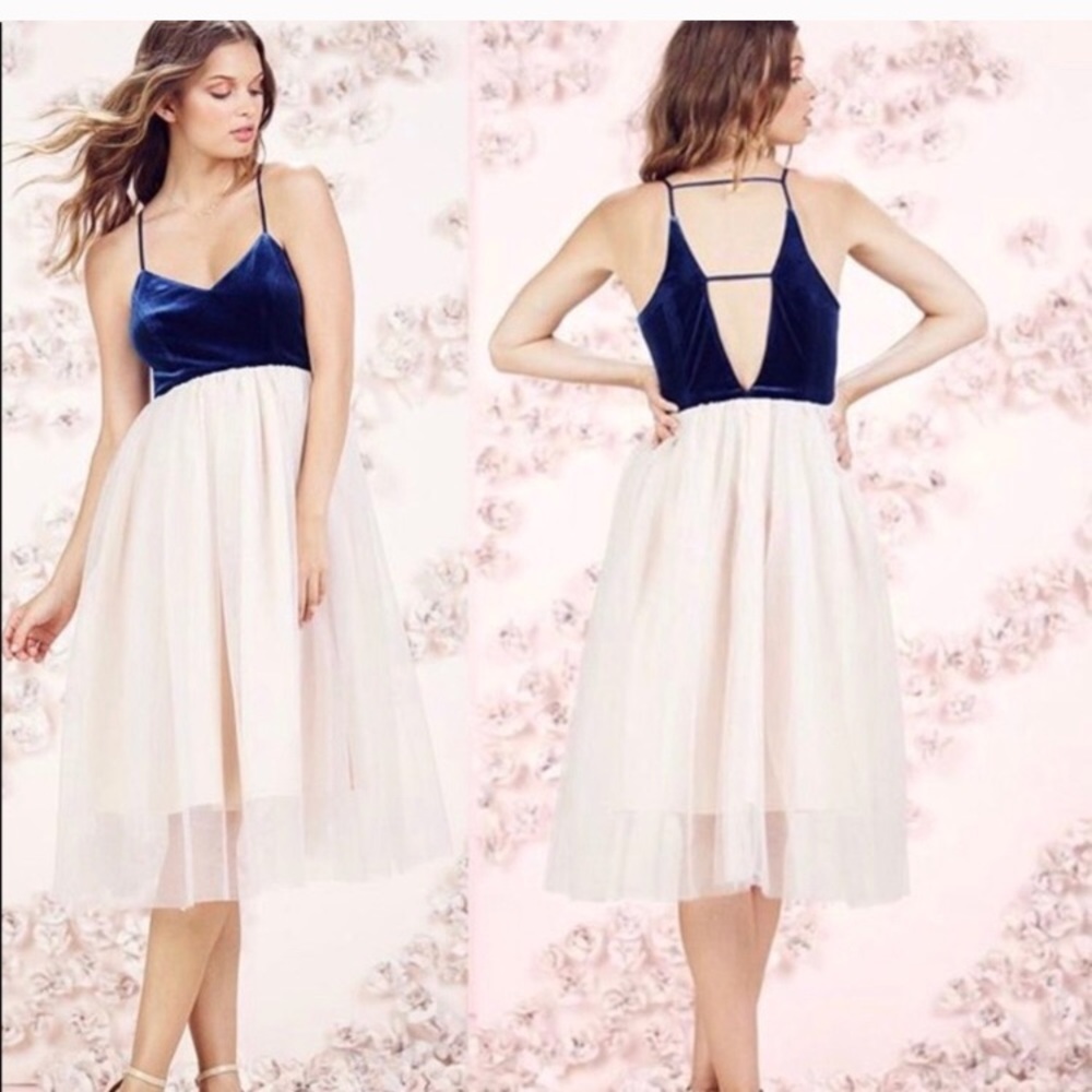 LC Lauren Conrad beautiful women’s elegant dress